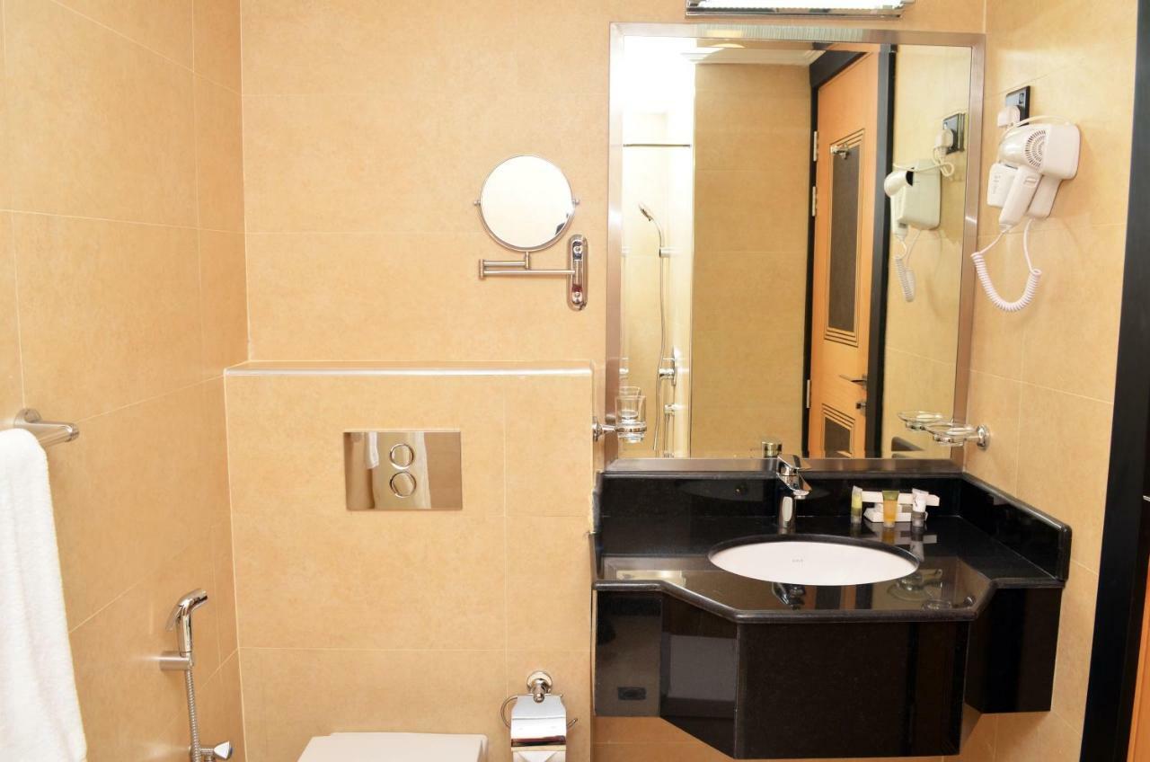 Nooh Tower Al Hidd Exterior foto